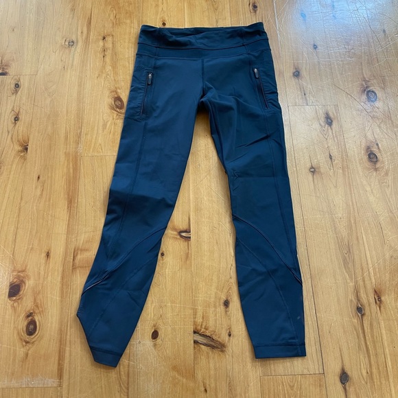 Lululemon leggings with mesh cutouts on legs - Picture 1 of 4